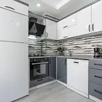 Case de vacanță Stylish 2br In Center & Elissa Antalya