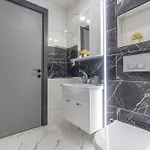 Stylish 2br In Center & Elissa Case de vacanță Antalya