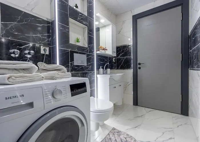 Stylish 2Br In City Center & Elissa Hébergement de vacances *