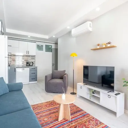 Stylish 2Br In City Center & Elissa * Antalya