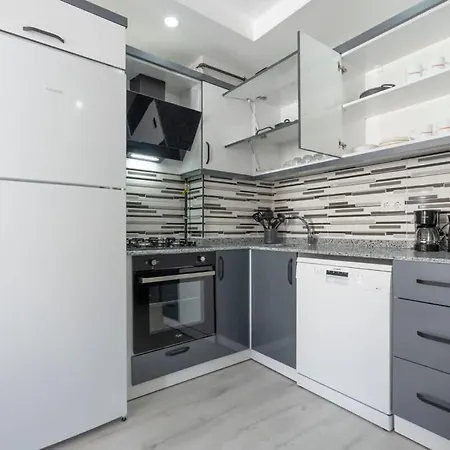 Holiday home Spacious 2br Flat Near Old Town & Mall Antalya